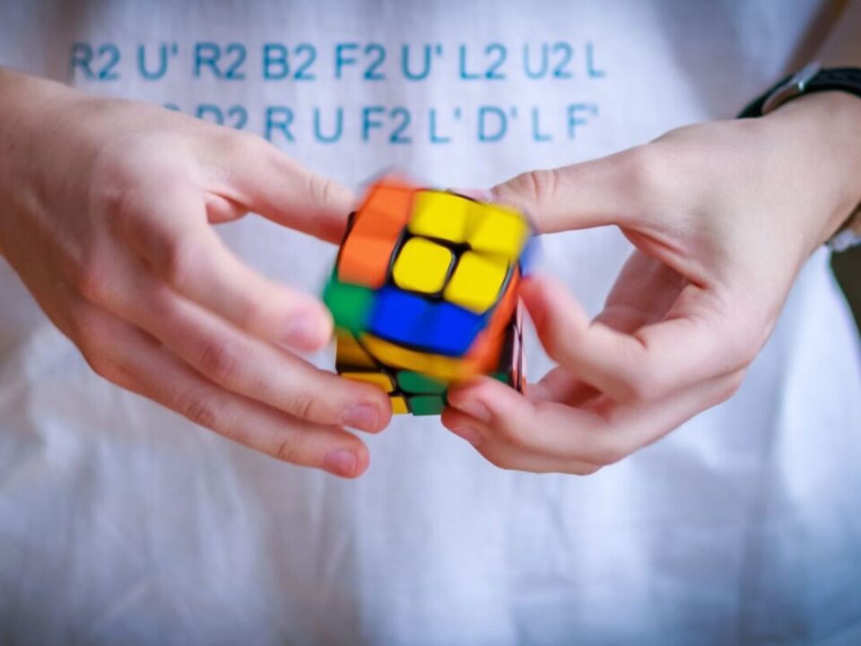 Bűvös kocka Itthon is terjed a speedcubingőrület Nők Lapja