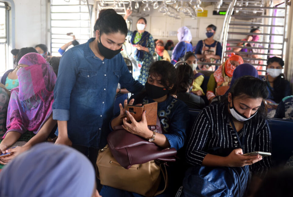 csak nőknek fenntartott vonat