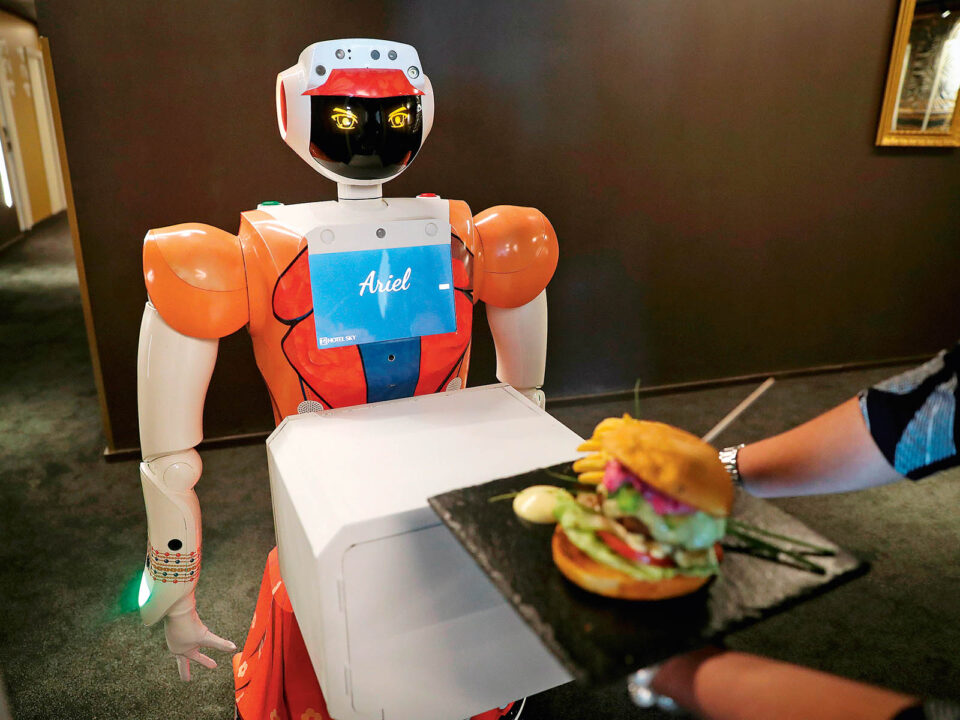 AI-powered robots work at the Hotel Sky in Johannesburg - Nők Lapja
