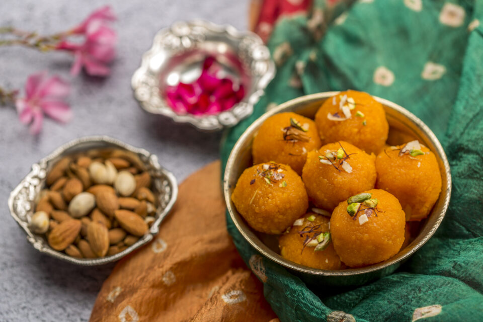 Motichoor laddu recept india édesség dívali