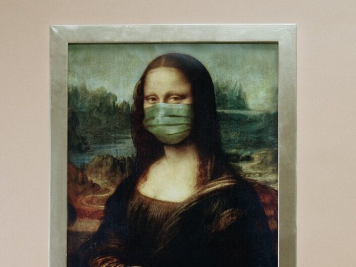 a Mona Lisa arcmaszkban