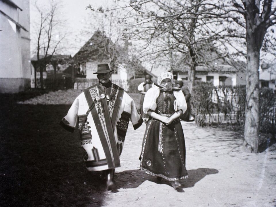 ruhak_nepies_elnevezese_kviz - Nők Lapja népviselet