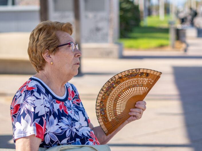 hőség meleg idősek