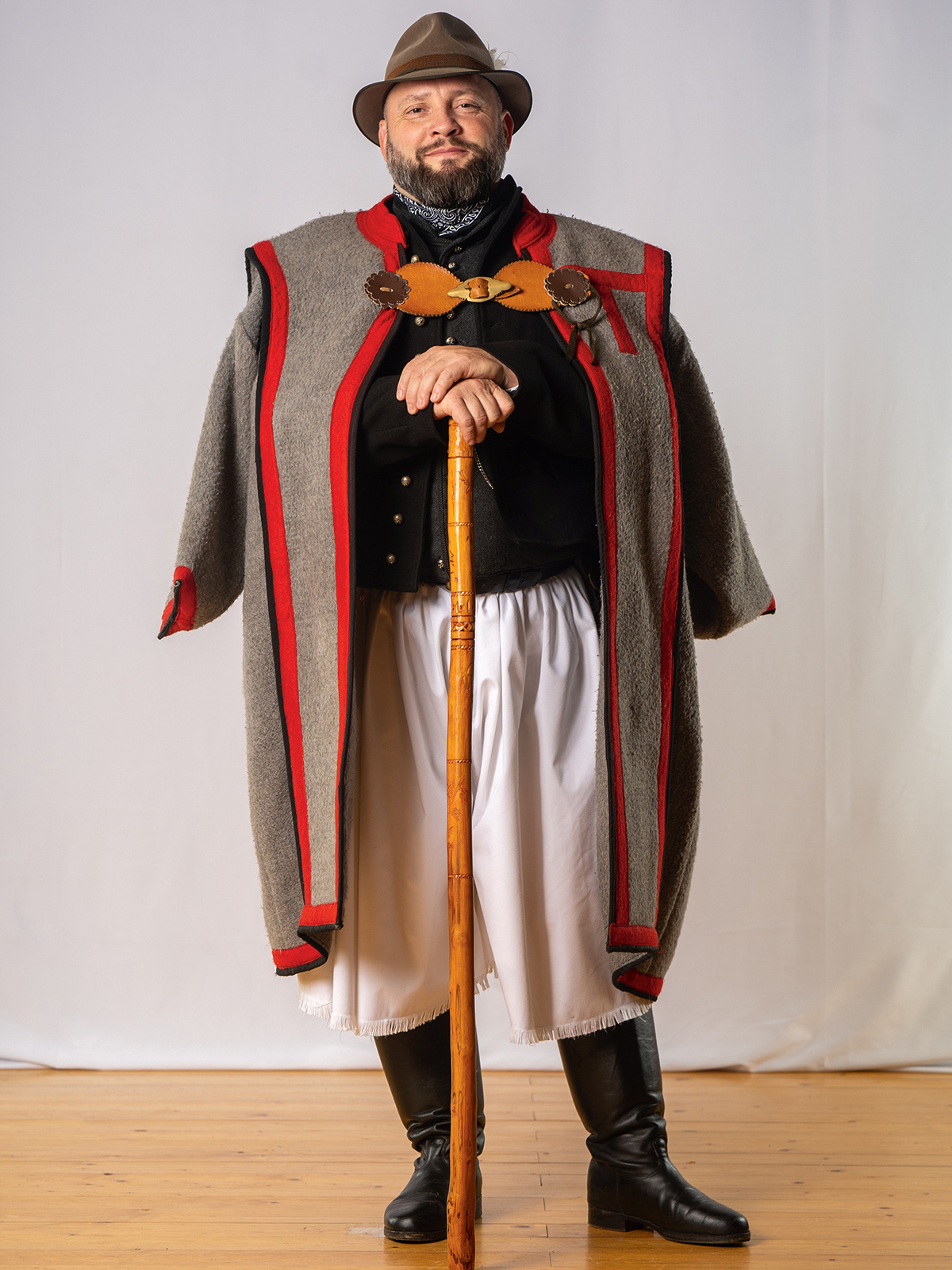 nepviseletesbal-riport-mohos-zs¢fia-07 - Nők Lapja - Nők Lapja