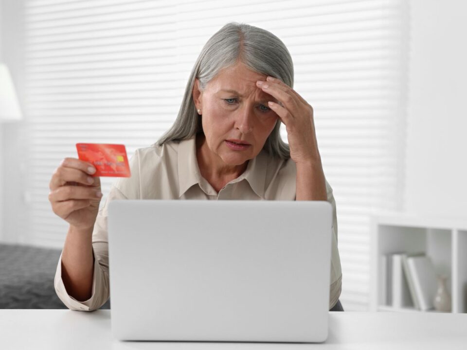 csalás nyereményjátékok online átverések