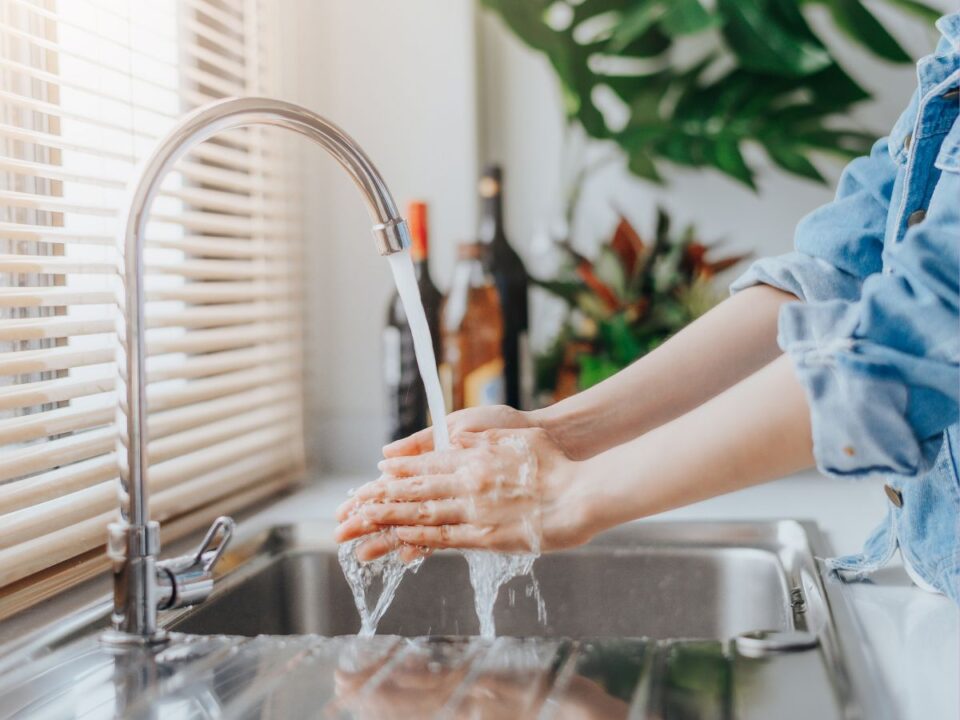 kezmosas-bakterium-egeszseg - Nők Lapja kézmosás baktériumok tárgyak egészség