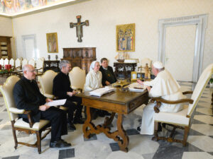 Pope Francis names Italian sister as first woman to lead major Vatican office - Nők Lapja