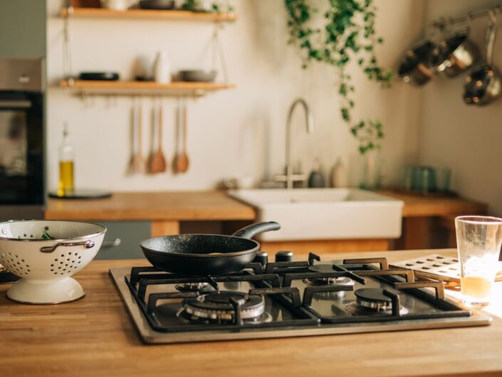 ne tárolj tűzhely mellett