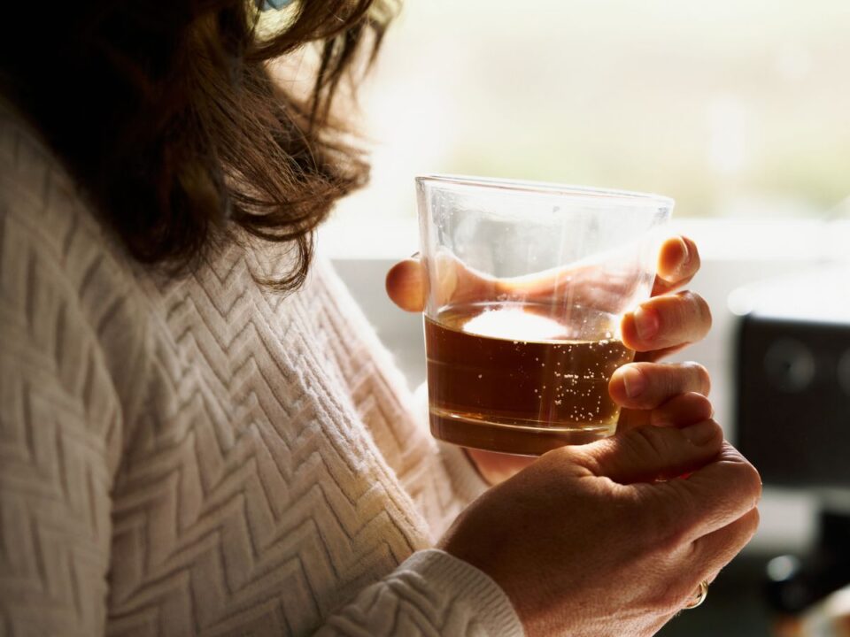 noi-alkoholizmus-fuggoseg-bajzath-sandor