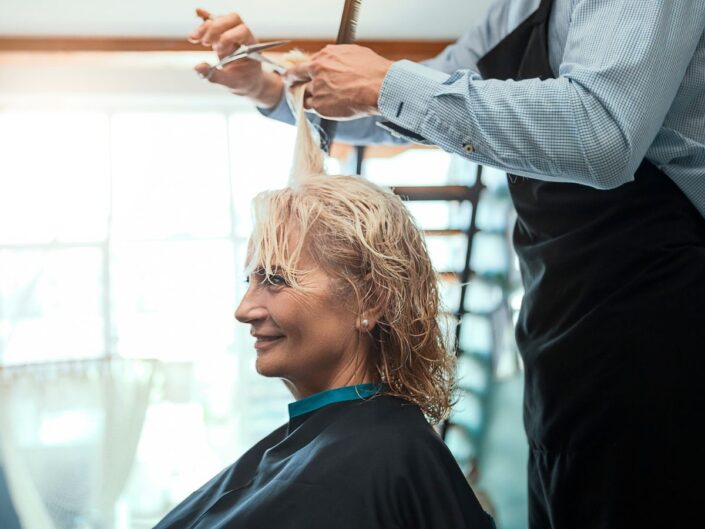 félhosszú haj 40 felett fiatalít frizura