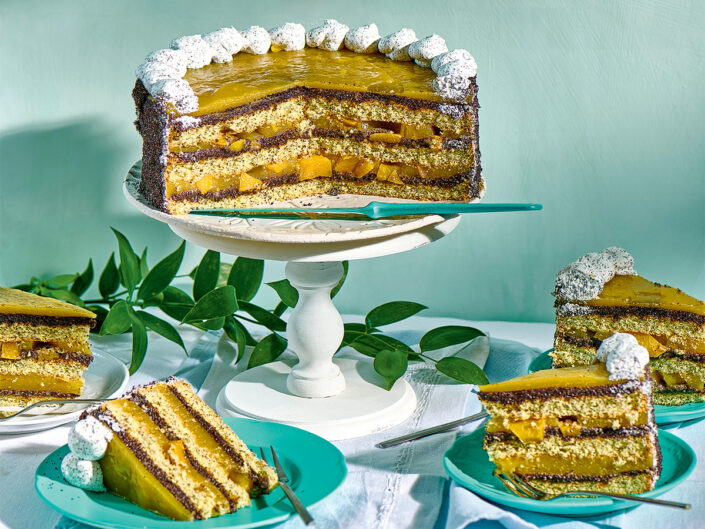 Mákos, őszibarackos torta