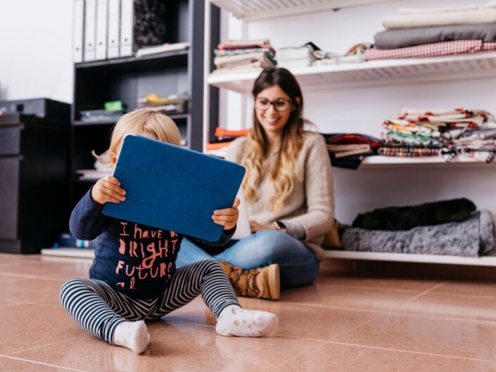 szülő telefon gyerek kognitív hátrányok