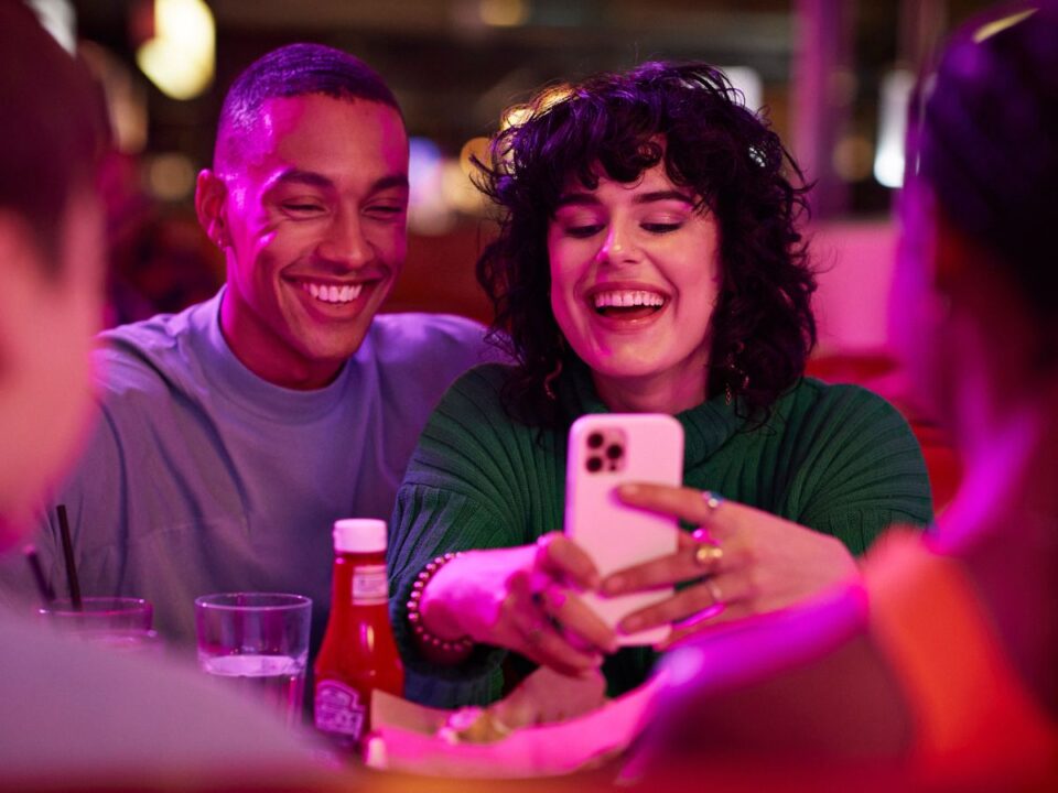 barátságválság vagy barátságforradalom 