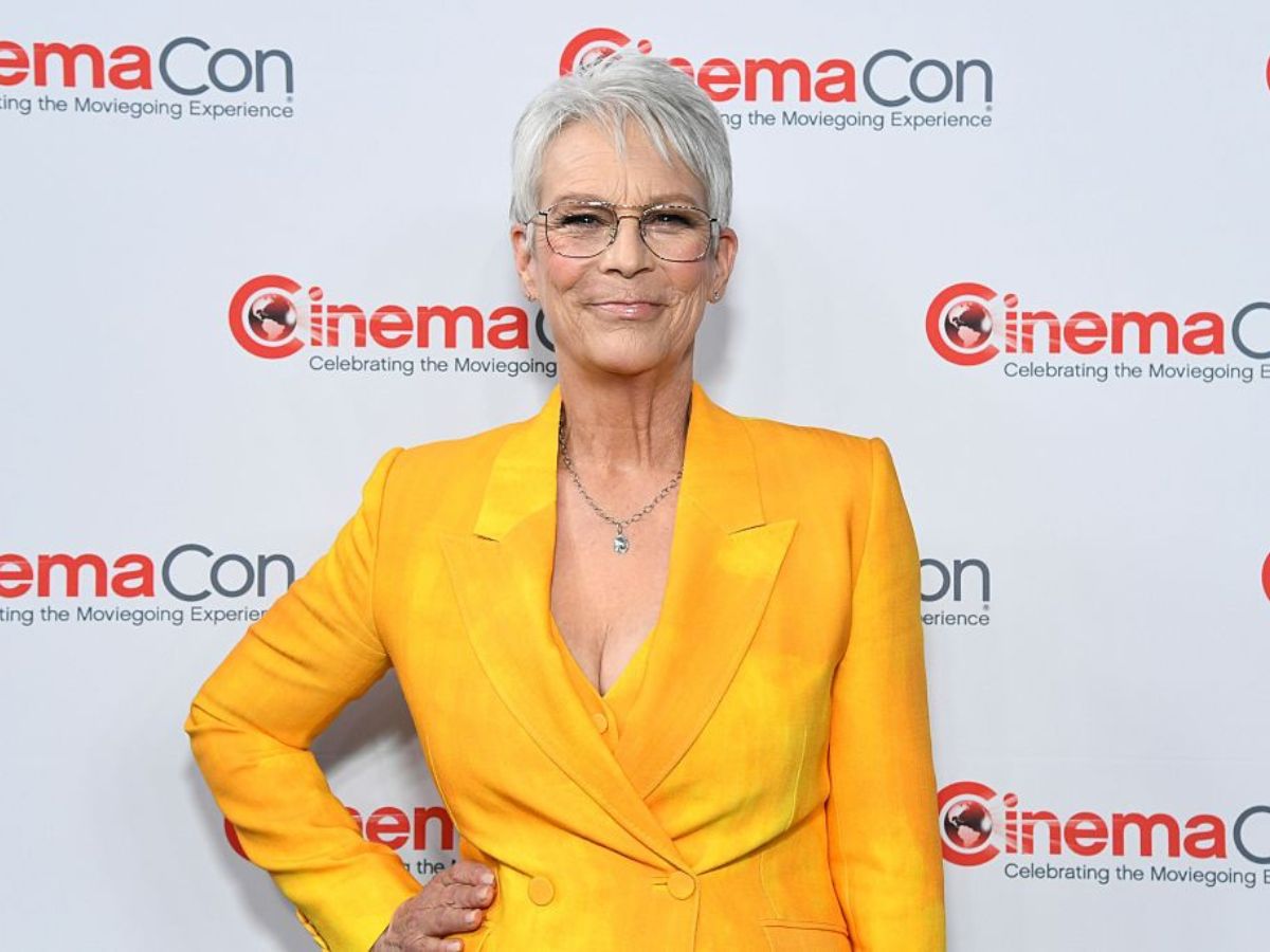 fiatalos-frufrus-frizurak-50-folott - Nők Lapja - Nők Lapja Jamie Lee Curtis