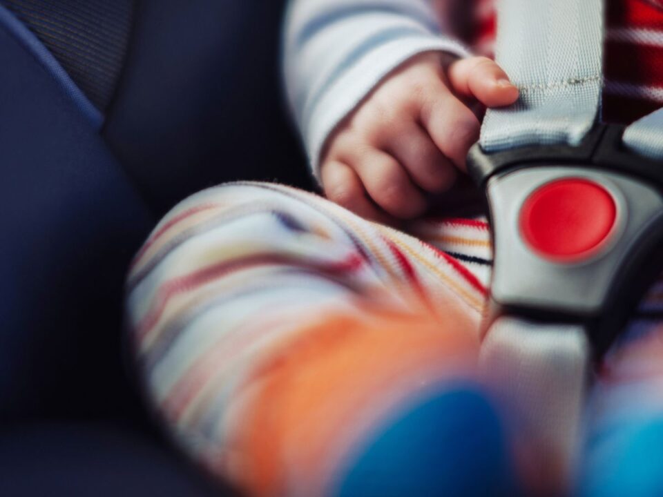 hoseg-auto-gyerek-veszely