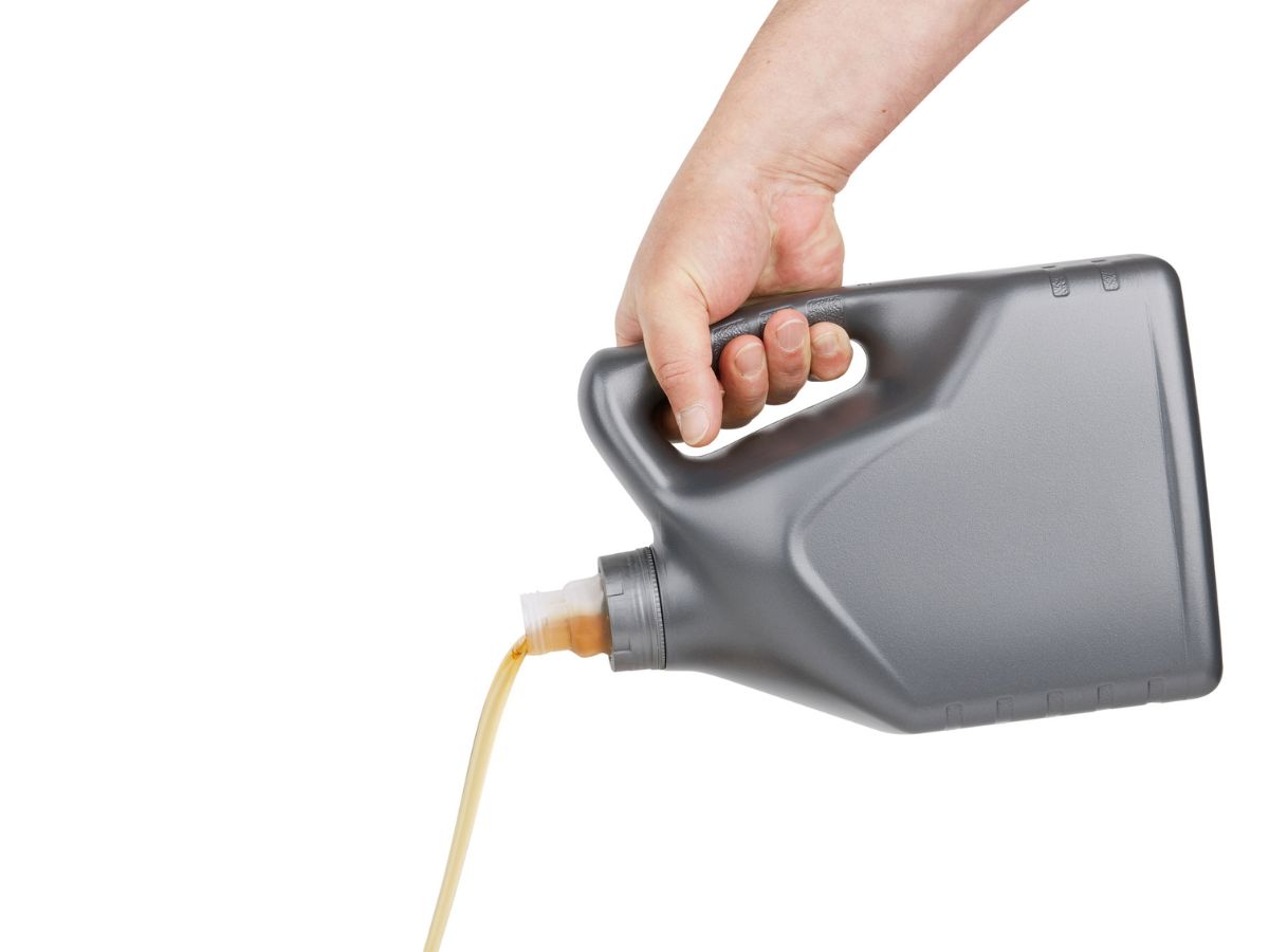 hasznalati-targyak-lejarati-ideje - Nők Lapja - Nők Lapja motorolaj