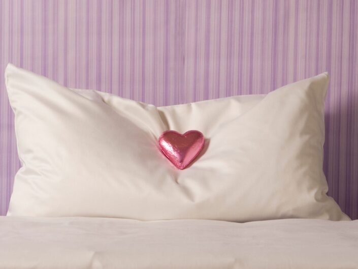 szálloda, csoki, bonbon, csokiszív, romantika