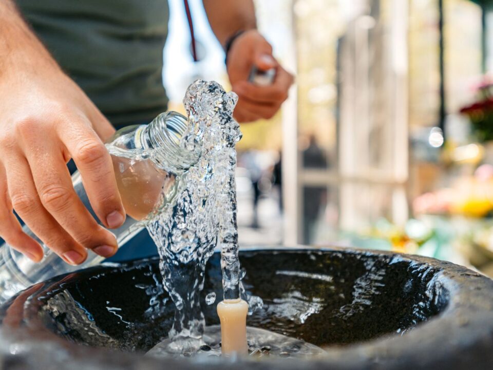 biztonsagos-meginni-vizet-regi-muanyag-palackbol - Nők Lapja pet palack újratöltése