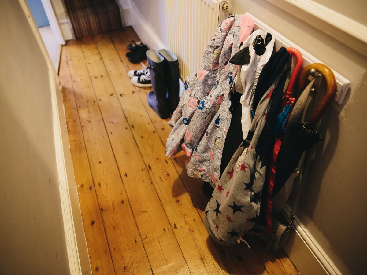 5-dolog-eloszobaban-vendeg-azonnal-kiszur - Nők Lapja - Nők Lapja előszoba