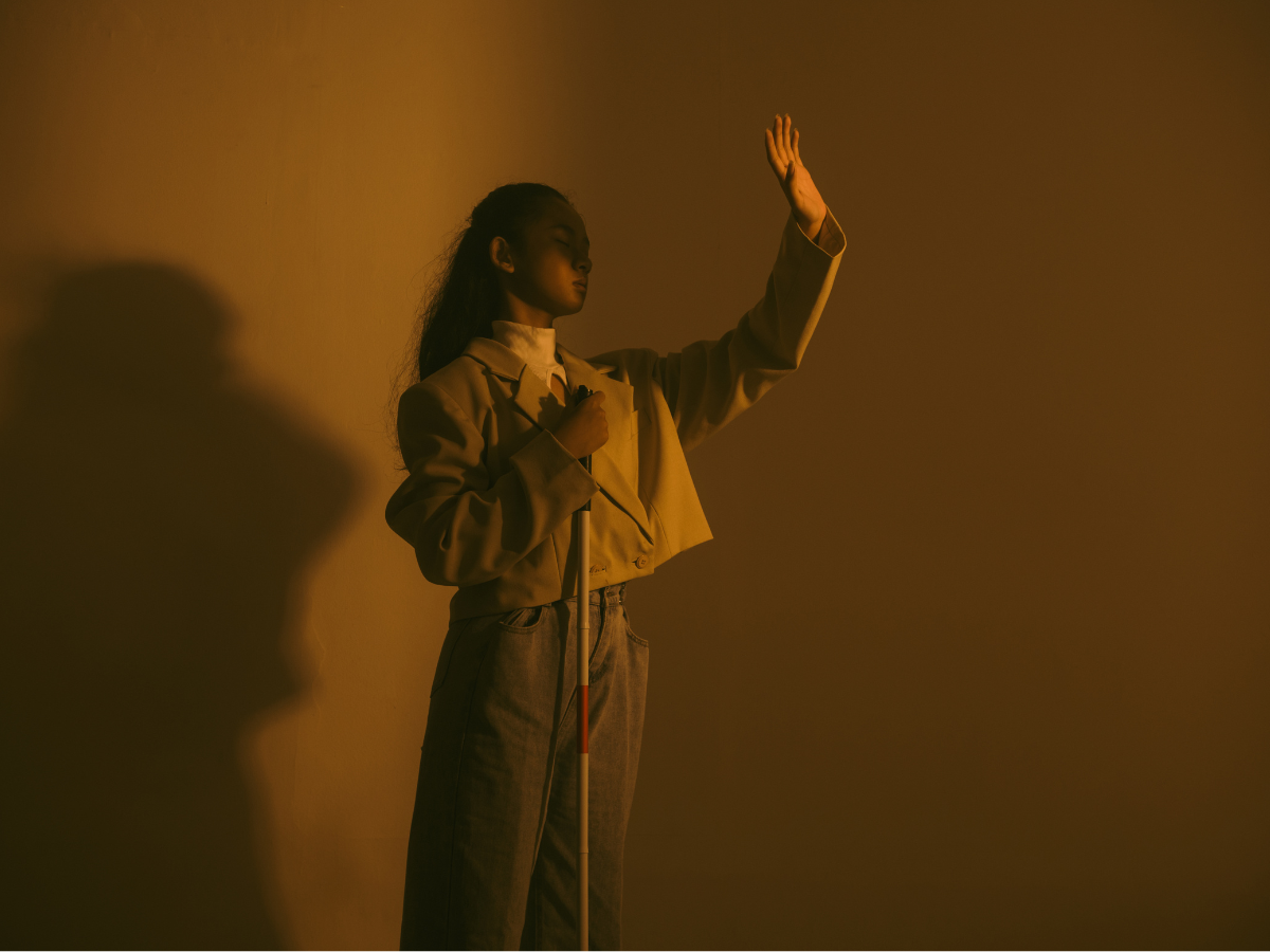 narcisztikus-anya-jelek - Nők Lapja - Nők Lapja arcát eltakaró nő