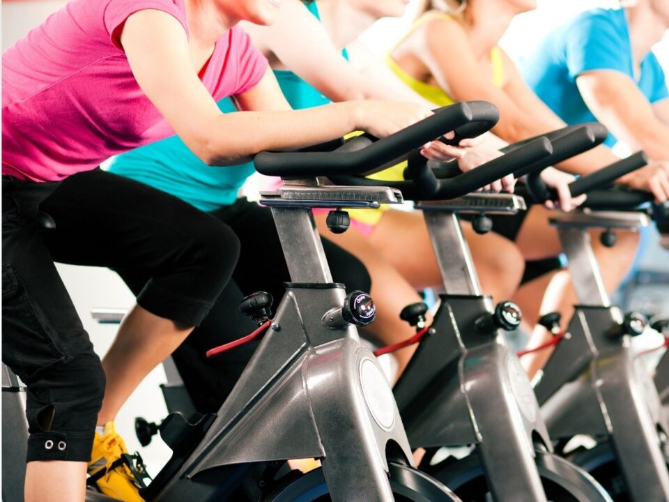 spinning óra az edzőteremben