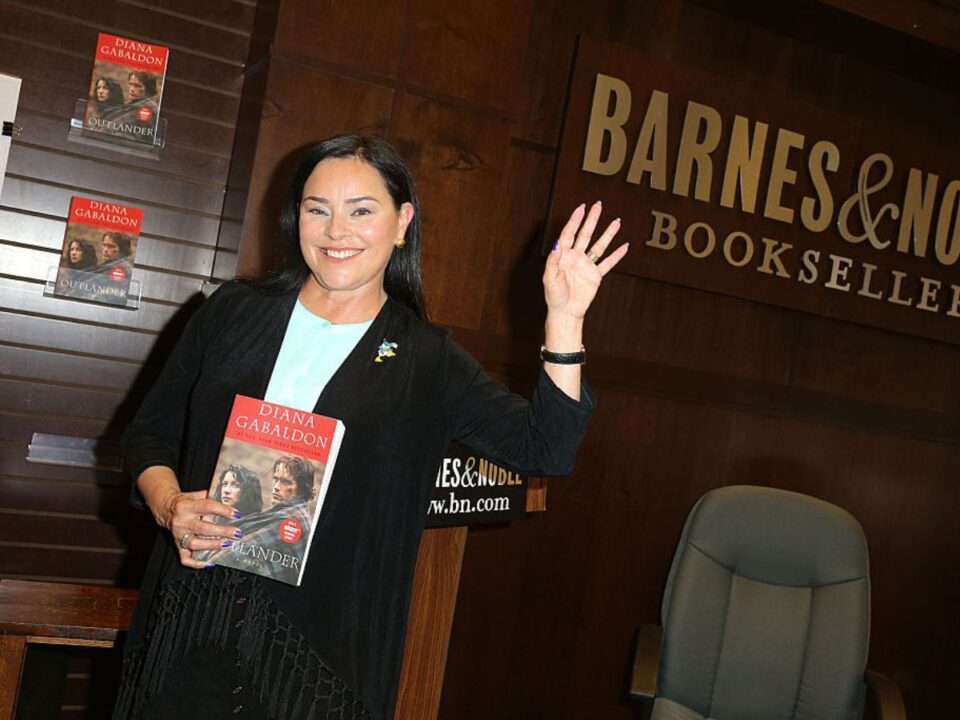 outlander-elozmeny-blood-of-my-blood - Nők Lapja Outlander Az idegen előzménysorozat Blood of my blood