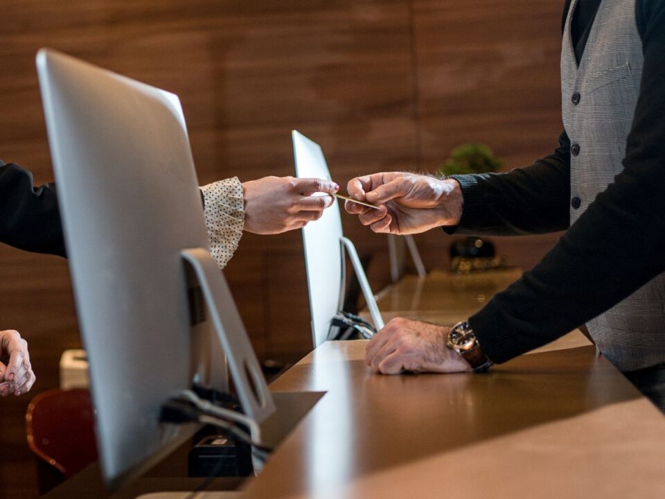 szallodai-szobakartya-hiba-biztonsag - Nők Lapja szállodai szobakártya biztonság veszély utazási tipp