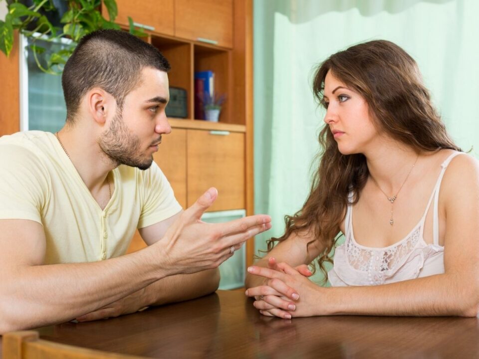 4-jel-hogy-megeri-harcolni-kapcsolatert - Nők Lapja pár beszélget