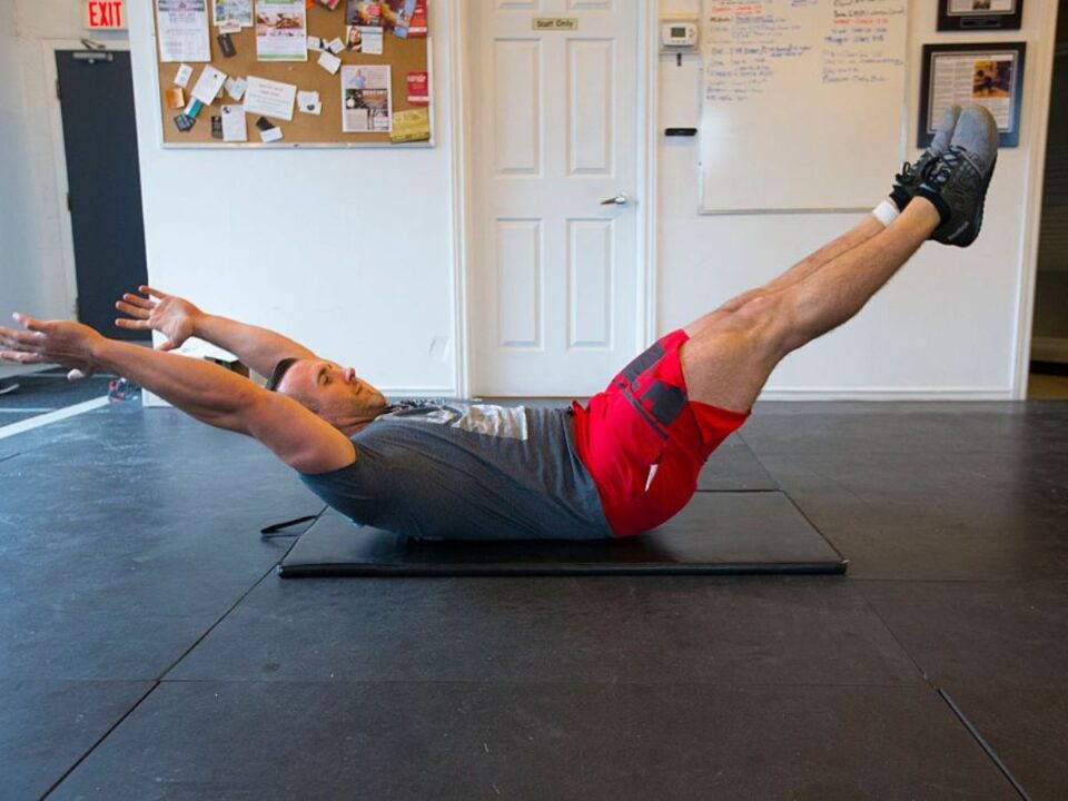 hollow rock, hasizom, testmozgás, edzés, feszes has