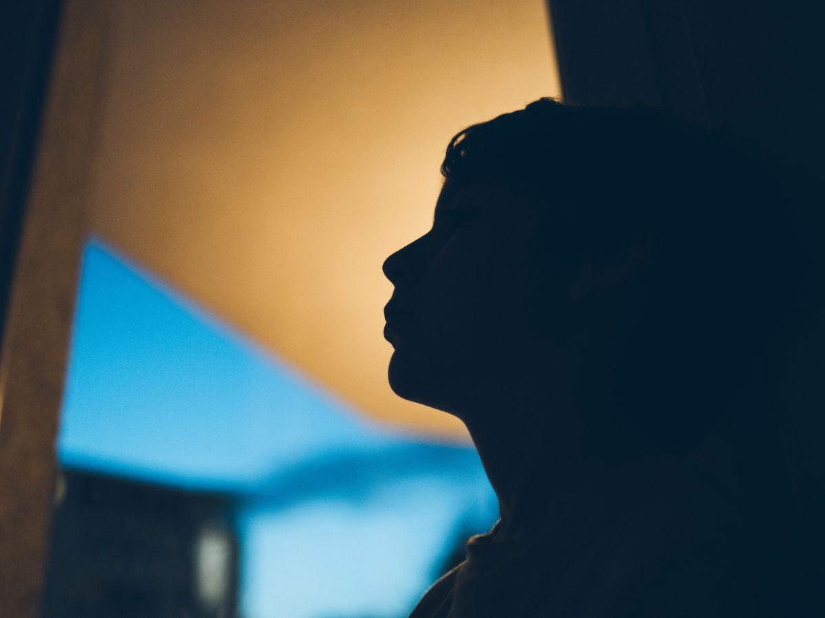 kamaszfiú sziluett árnyék