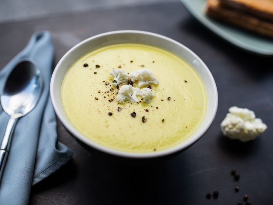 melengeto-karfiolleves-receptek - Nők Lapja currys karfiolleves