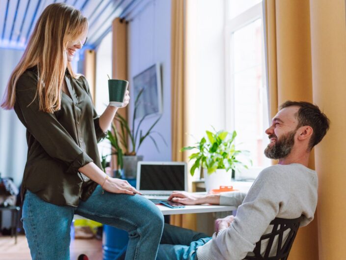 munkahely beszélgetés flört