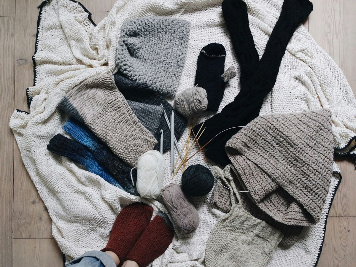 ruhák, szelektálás, rendrakás otthon