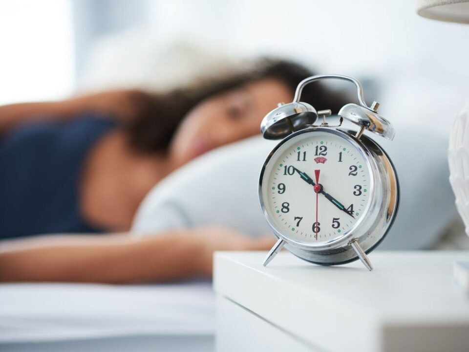 vashiany-9-alattomos-tunet - Nők Lapja ébresztőóra alvó nő