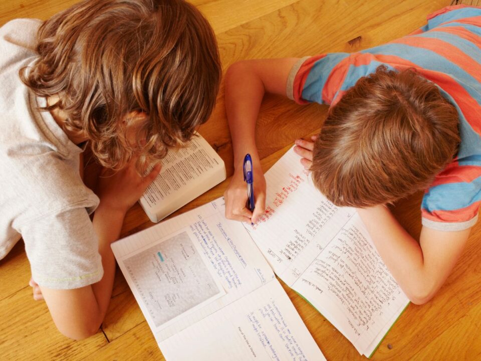 mit-hoznak-szoba-legidosebb-testverek-terapiaban - Nők Lapja testvérek