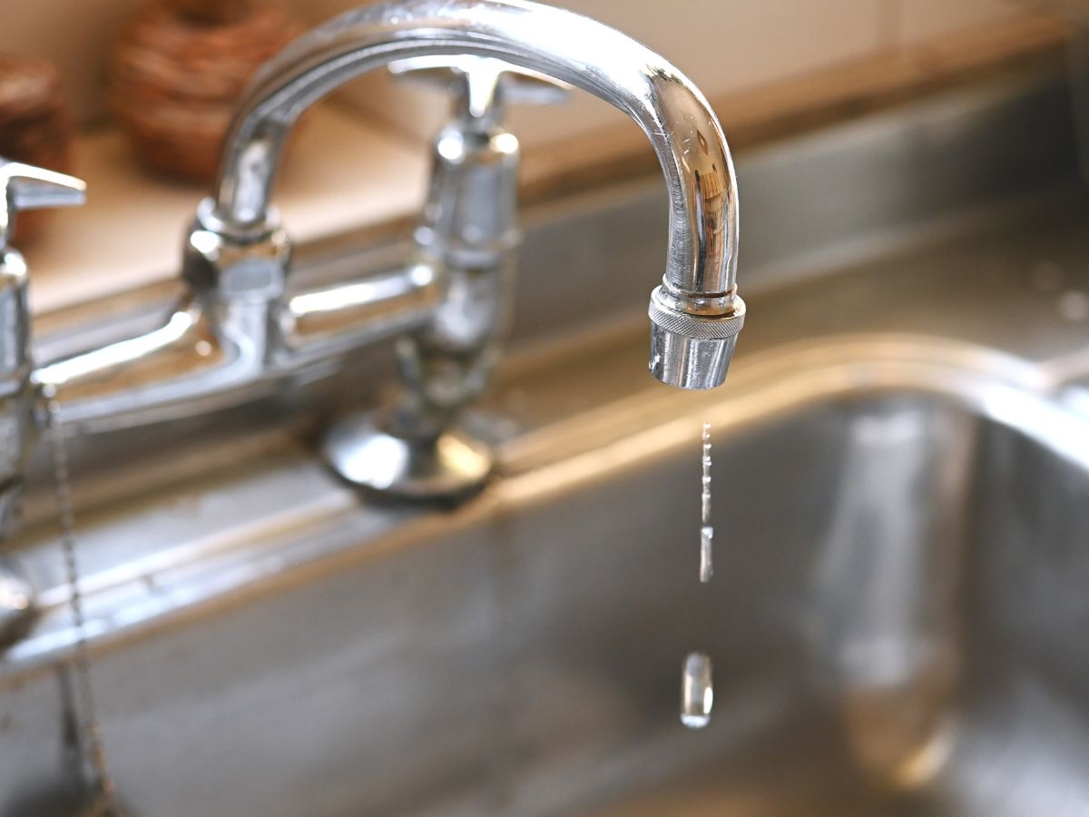 7-dolgot-eszreveszed-felnott-gyereked-otthonaban-nehez-idoszakon - Nők Lapja - Nők Lapja csöpögő csap