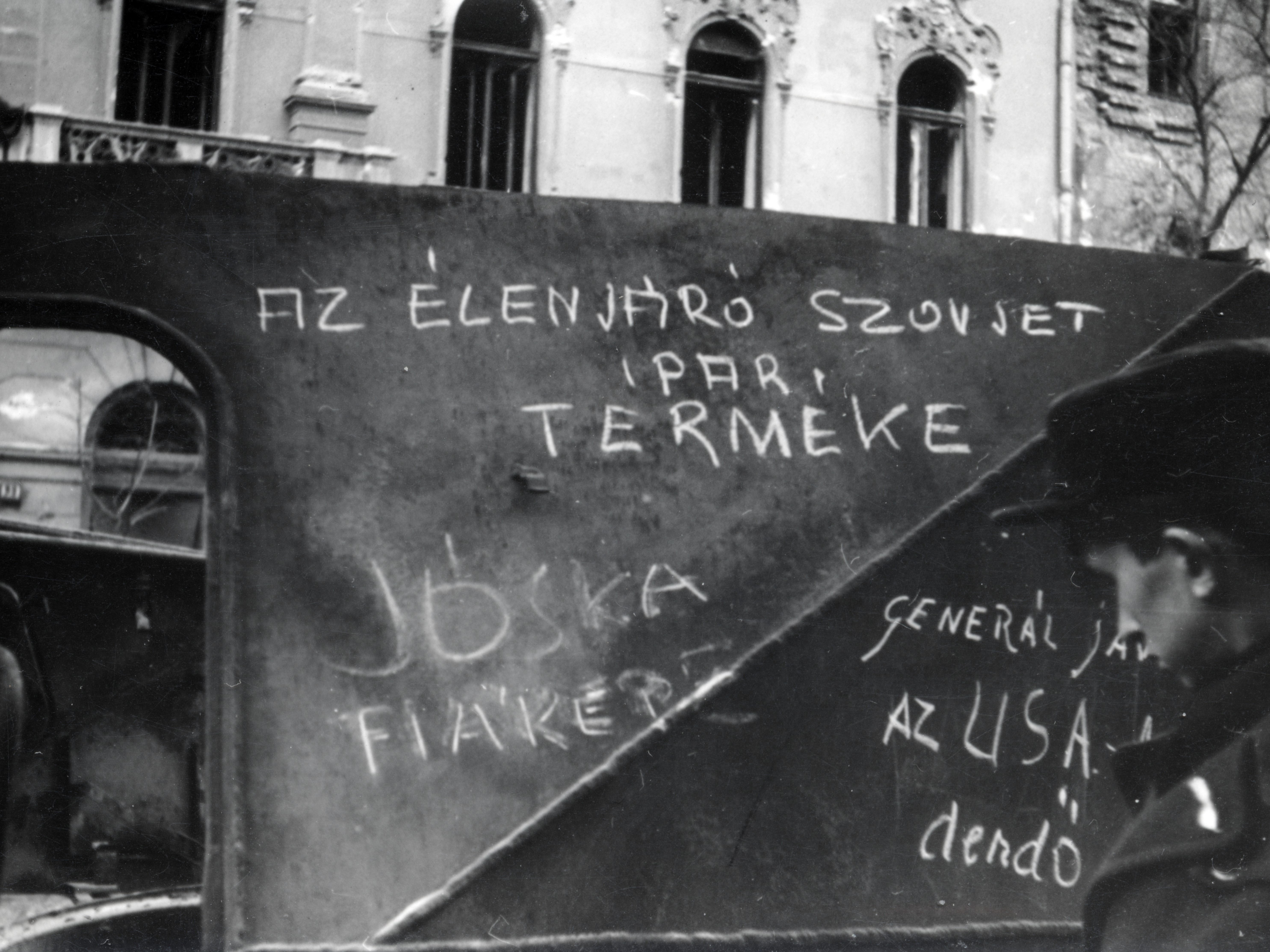 1956-forradalom-kepekben - Nők Lapja - Nők Lapja 1956 forradalom képekben