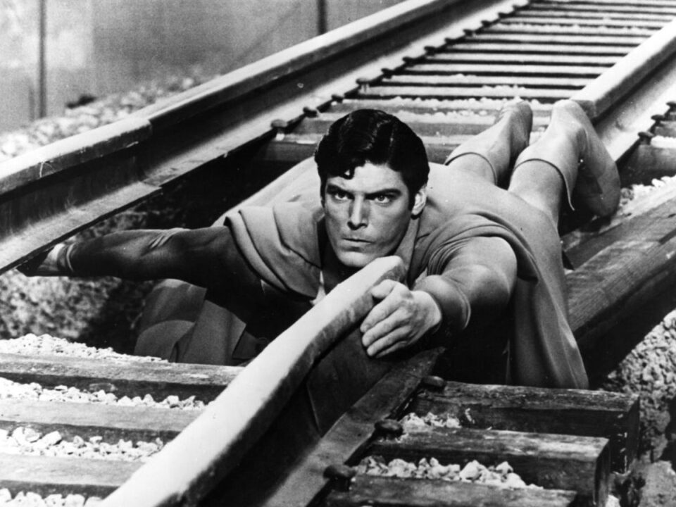 christopher-reeve-oroksege - Nők Lapja Christopher Reeve a Superman című film egyik jelenetében
