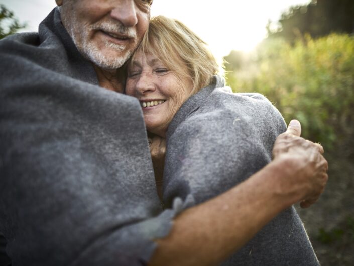 boldog középkorú pár