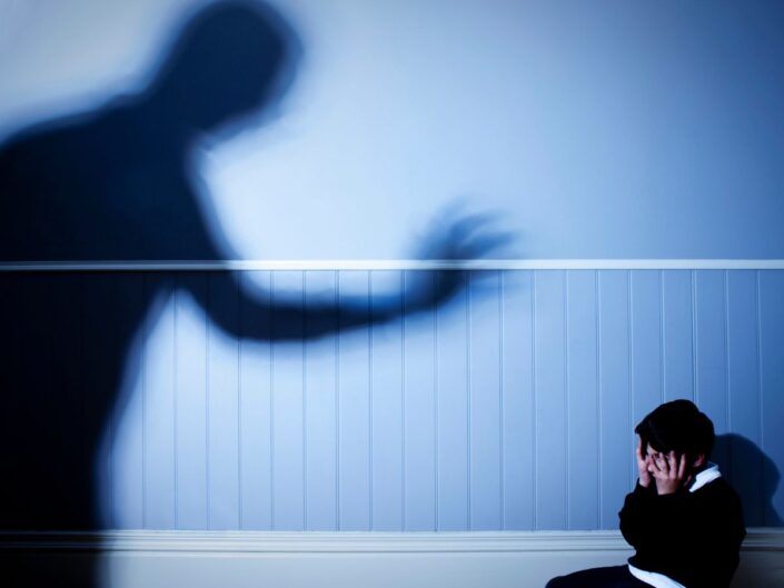 gyerekbántalmazás fizikai erőszak