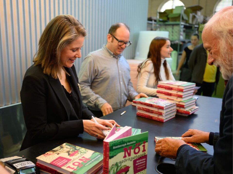 Koniorczyk Borbála Női szörnyetegek