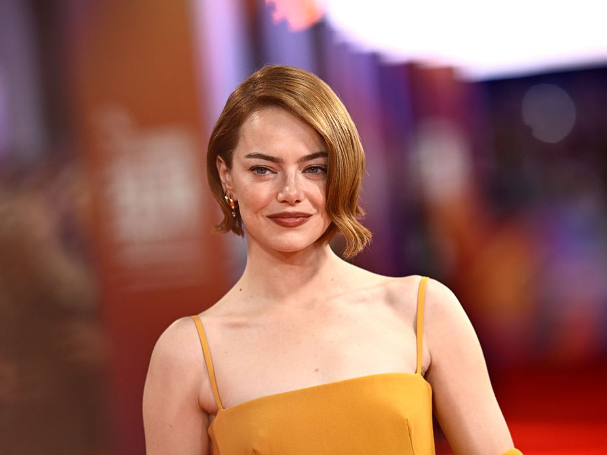 aranyló vörösesbarna 