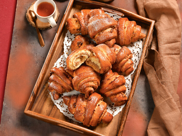 diós, cukros kifli baracklekvárral