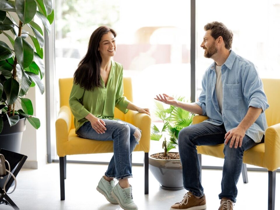 parkapcsolati-vita-itt-rontjak-el-legtobben - Nők Lapja pár beszélget egymással