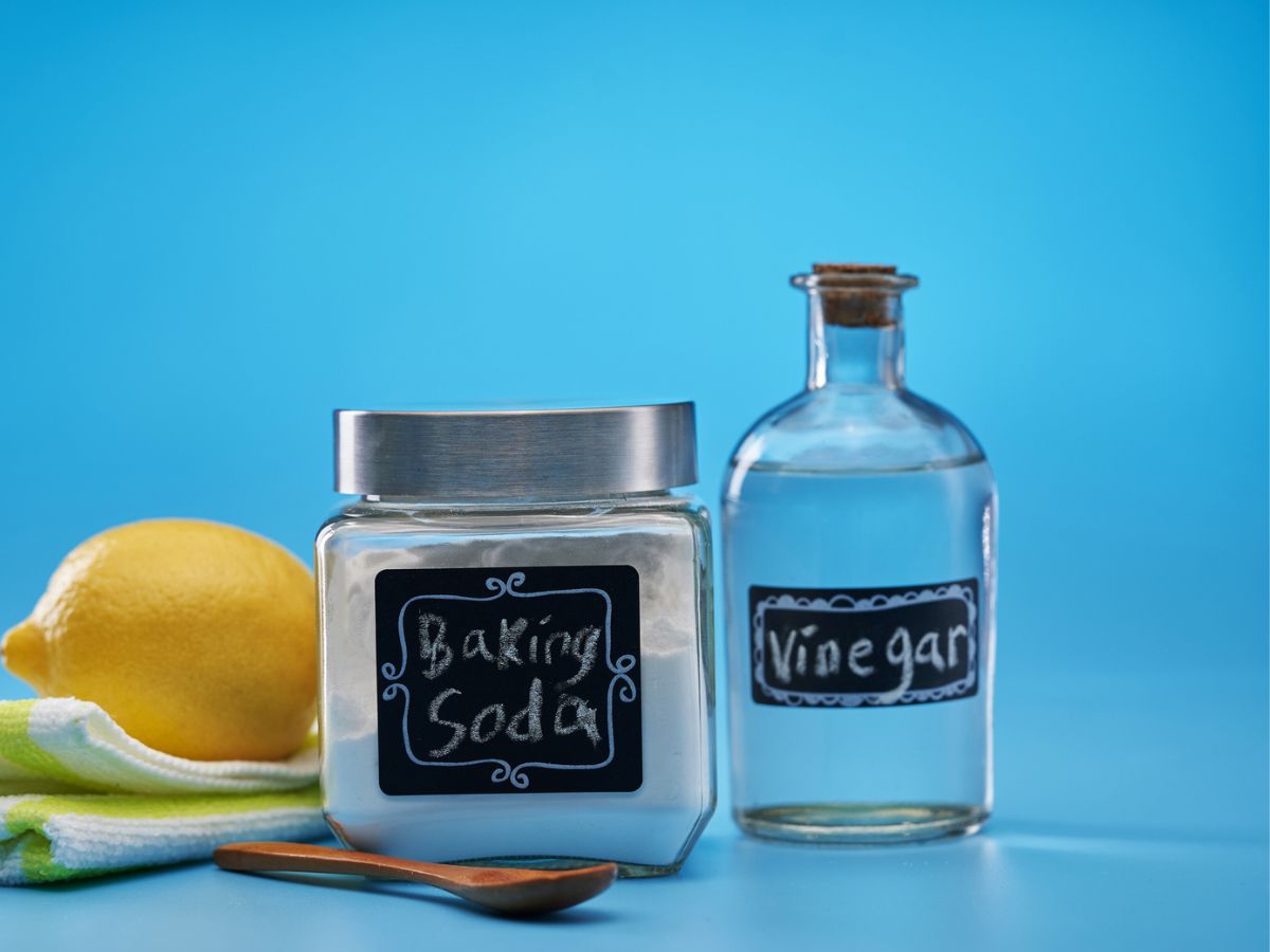 szódabikarbóna, ecet