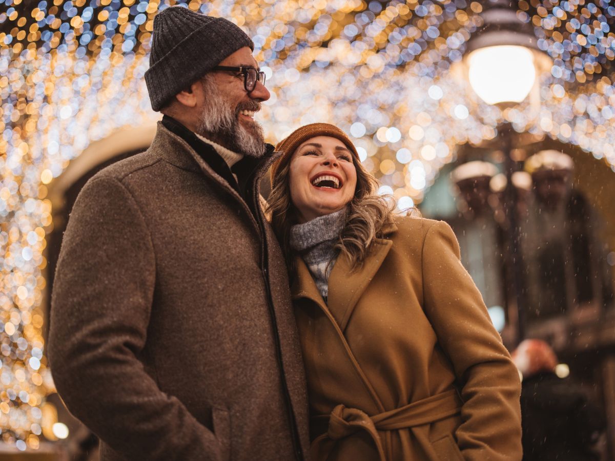 középkorú pár karácsony advent