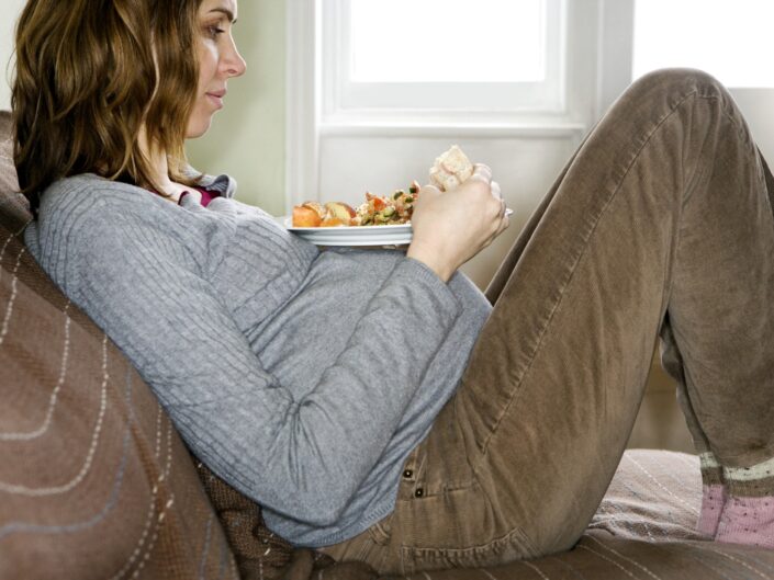 várandós nő eszik