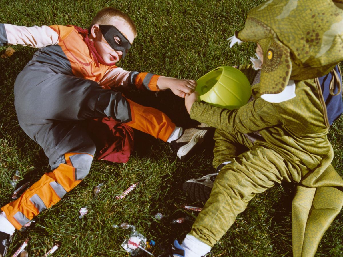 verekedő agresszív gyerek