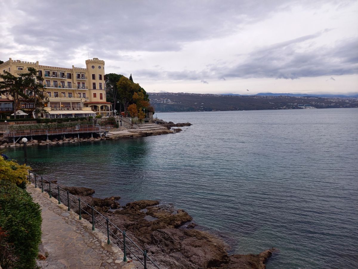 tengerpart horvátországban