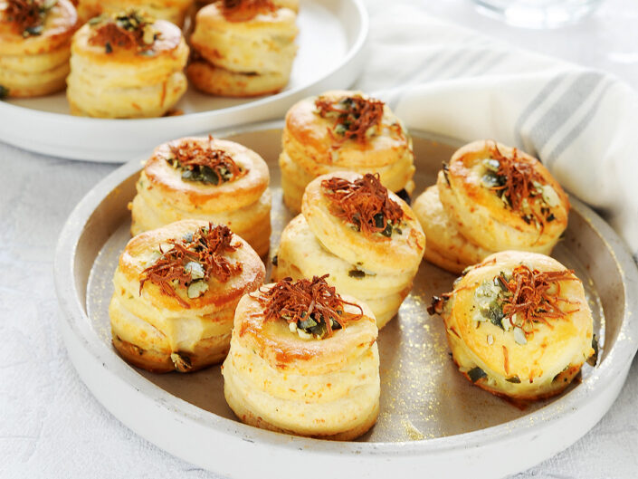 tökmagos, füstölt sajtos hajtogatott pogácsa